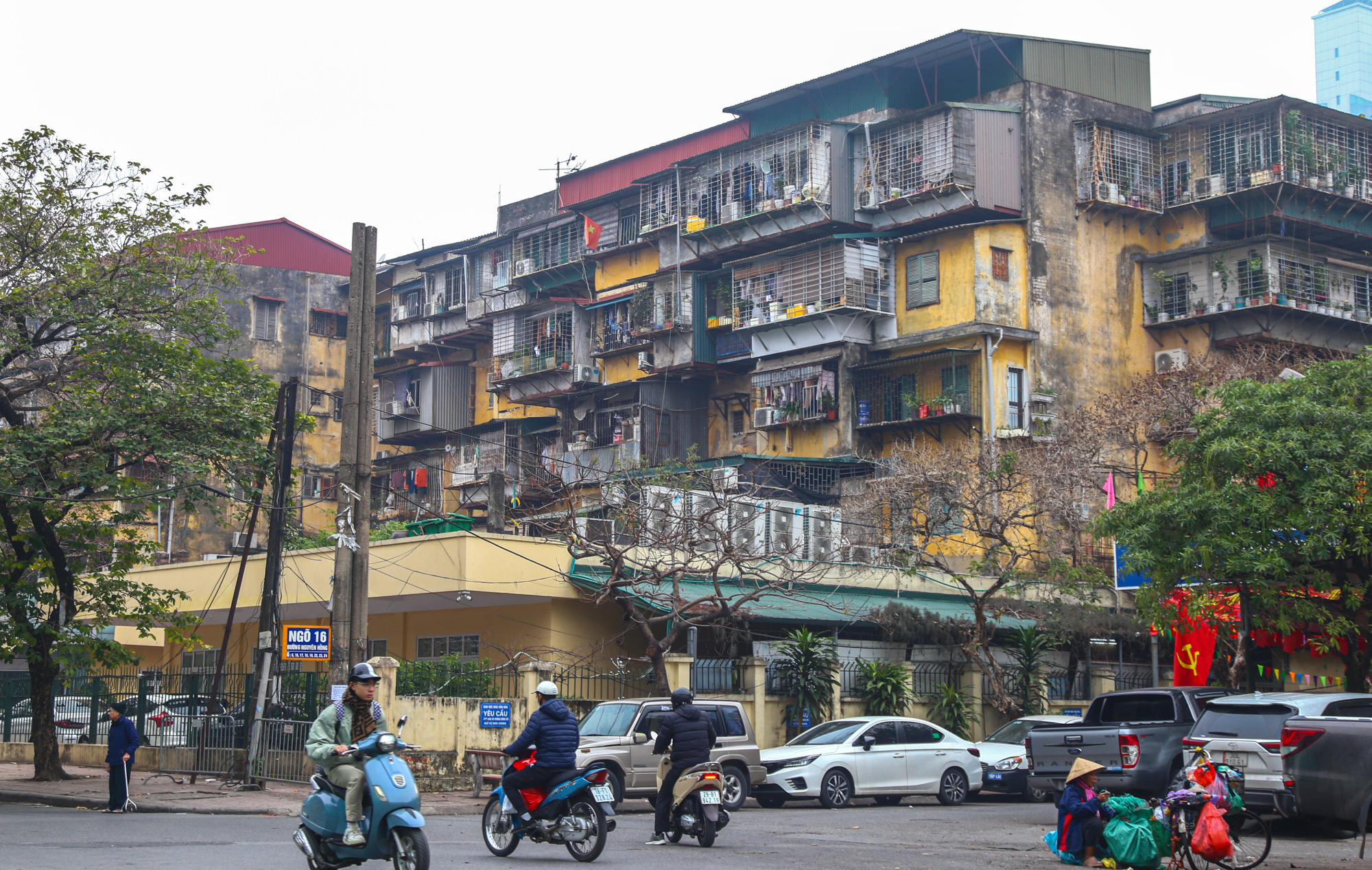 Từ khu tập thể chật chội đến đại đô thị hàng trăm ha: lịch sử căn hộ ở Việt Nam đã trải qua những gì? - Ảnh 4.