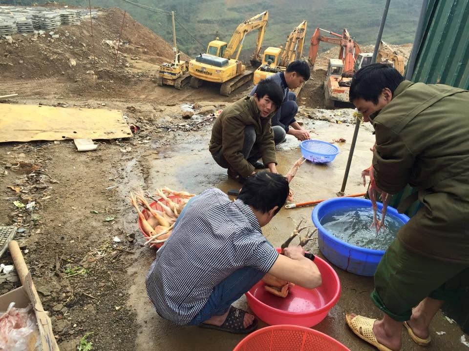 Những bức ảnh chưa từng thấy về cáp treo Fansipan 10 năm trước: Đằng sau 15 phút lên nóc nhà Đông Dương - Ảnh 30.