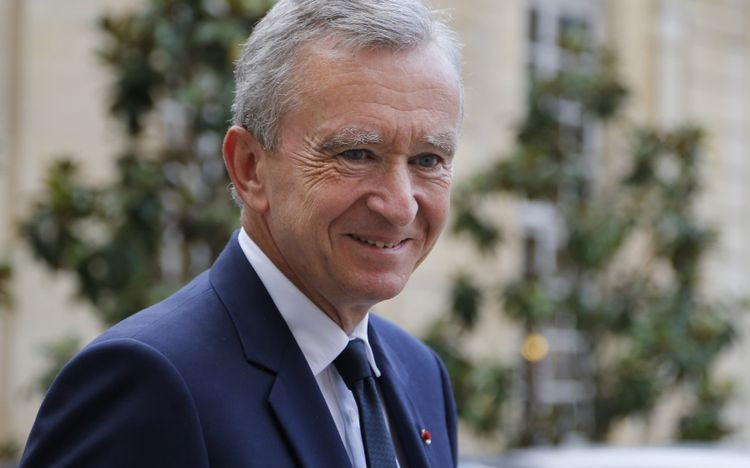 Bài học từ chuyện kế nghiệp LVMH: Bernard Arnault phủ nhận "rạn nứt" gia đình, nhưng báo cáo tài chính của chính công ty lại kể chuyện khác- Ảnh 1.