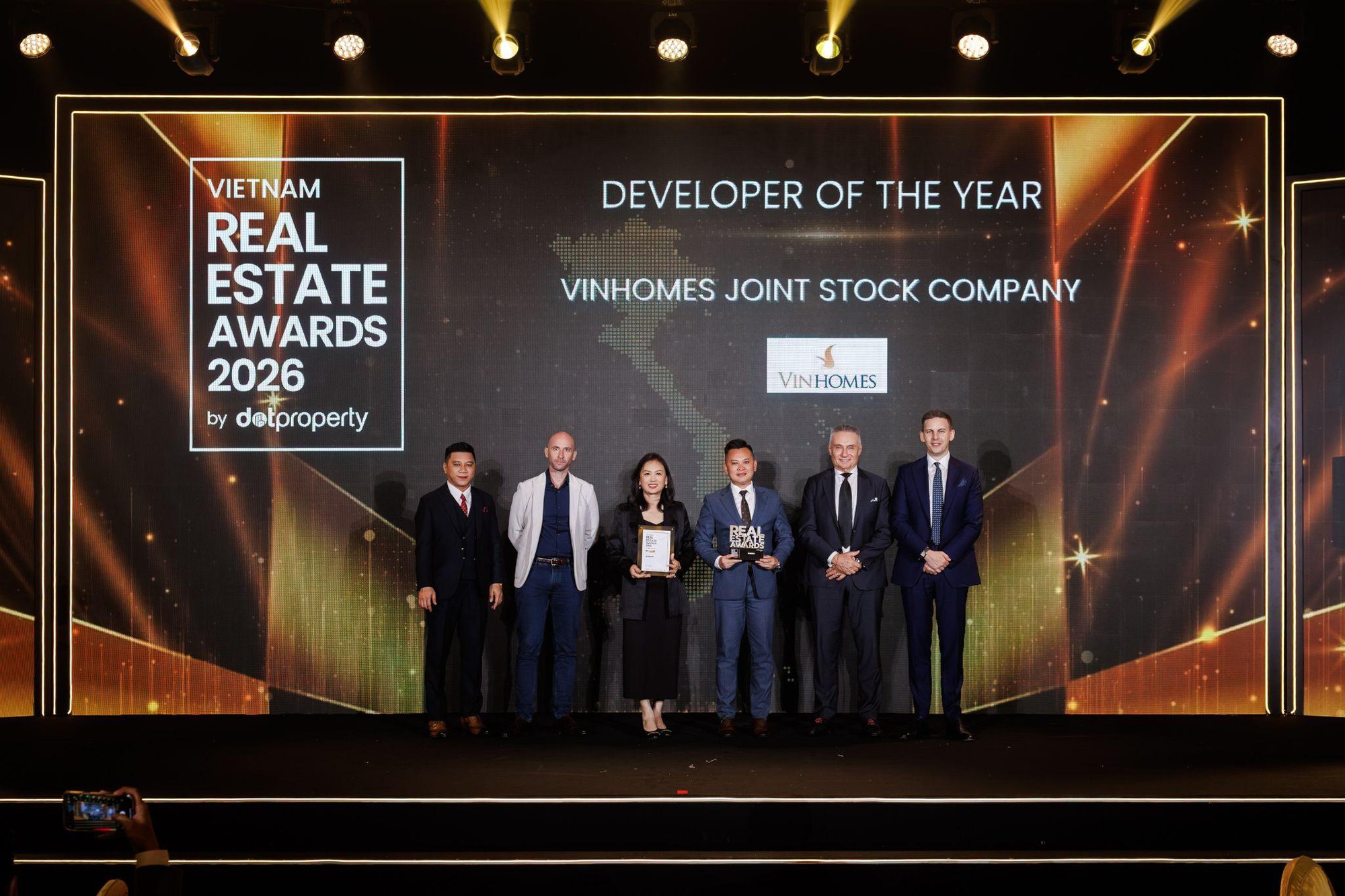 Công bố giải thưởng Dot Property Vietnam Real Estate Awards 2026 - Ảnh 1. Công bố giải thưởng Dot Property Vietnam Real Estate Awards 2026 - Ảnh 1.