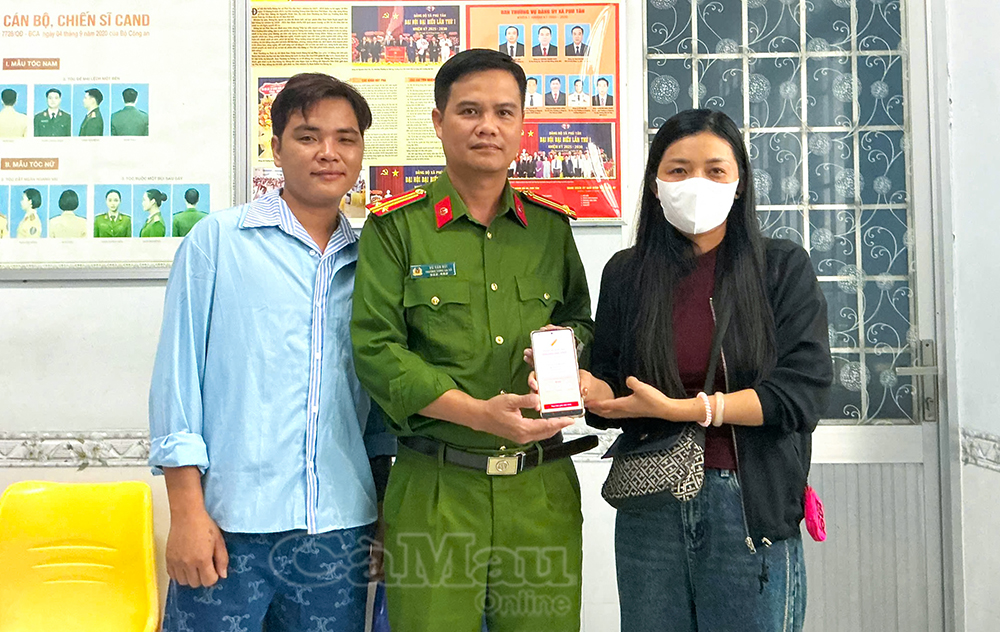 Công an xác minh giao dịch 200.000.000 đồng chuyển vào tài khoản của Lữ Mai Linh- Ảnh 1.