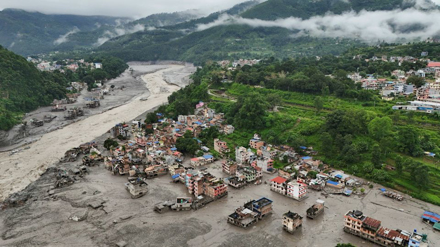 Bí ẩn sau trận lũ quét ở biên giới Nepal: Siêu đập 168 tỷ USD của Trung Quốc có phải "mồi lửa đốt cháy sông băng?"- Ảnh 3.