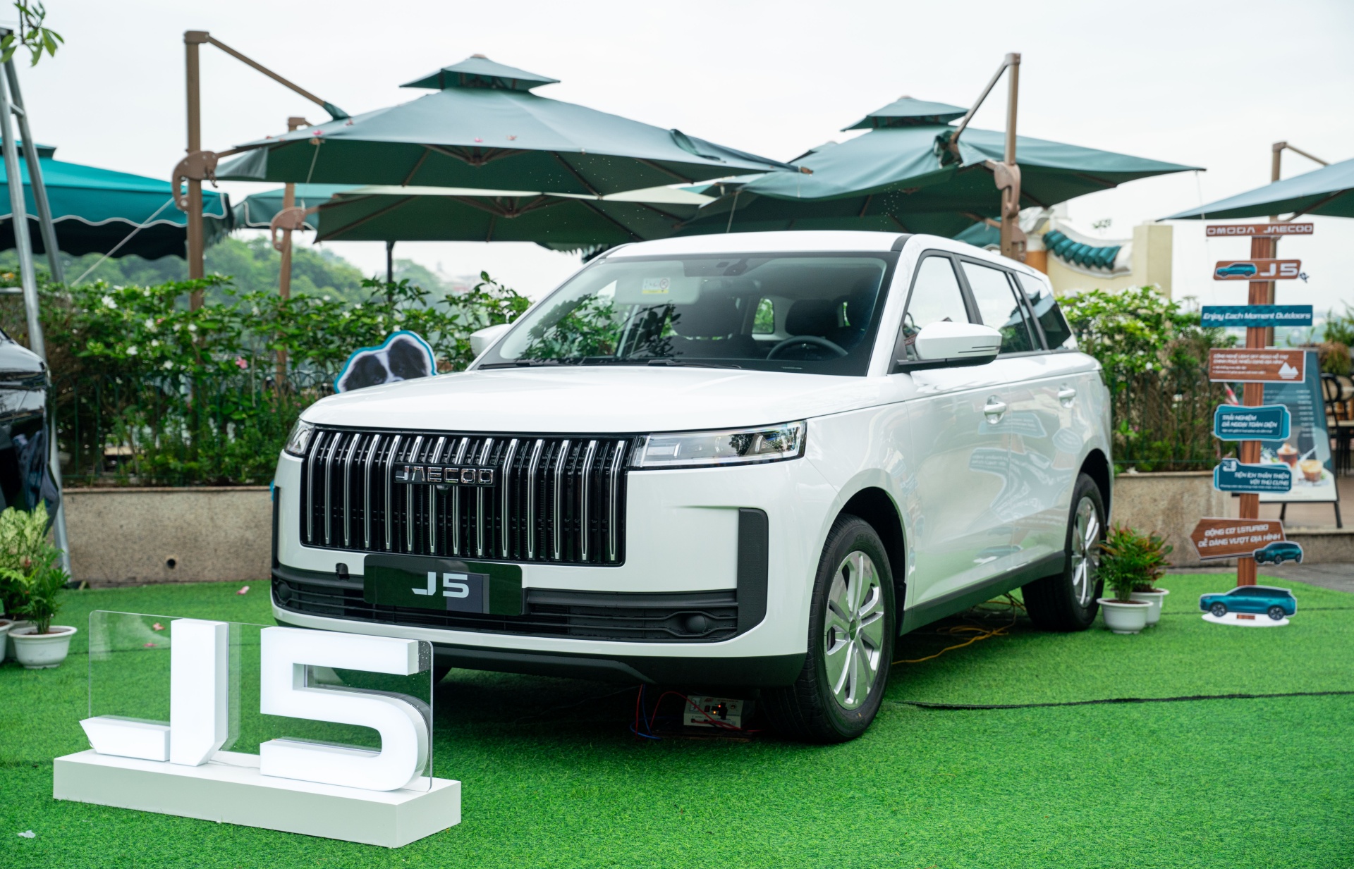 Cuộc đấu bản ‘base’: Jaecoo J5 hay Geely Coolray, công nghệ hay vận hành? - Ảnh 4.