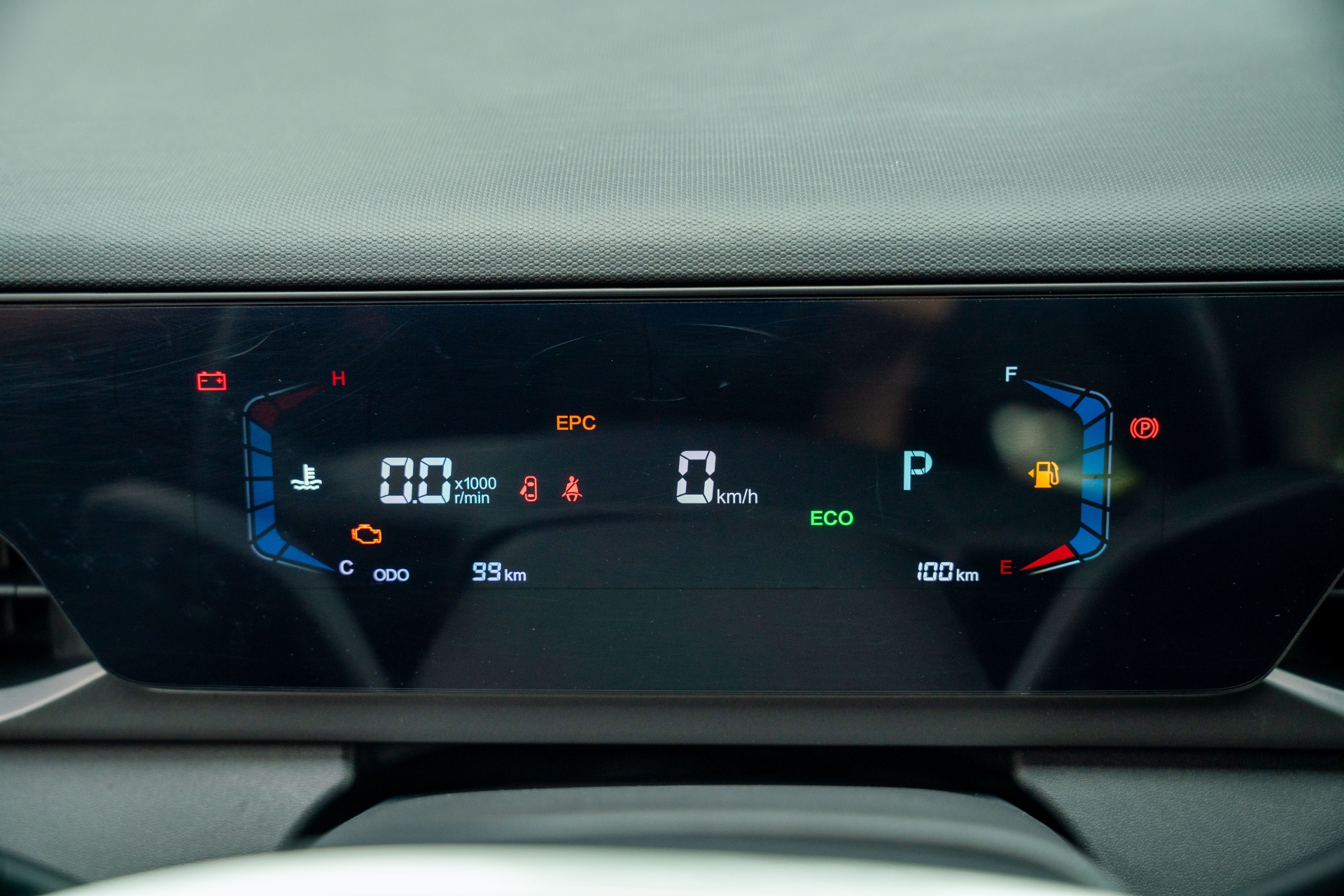 Cuộc đấu bản ‘base’: Jaecoo J5 hay Geely Coolray, công nghệ hay vận hành? - Ảnh 12.
