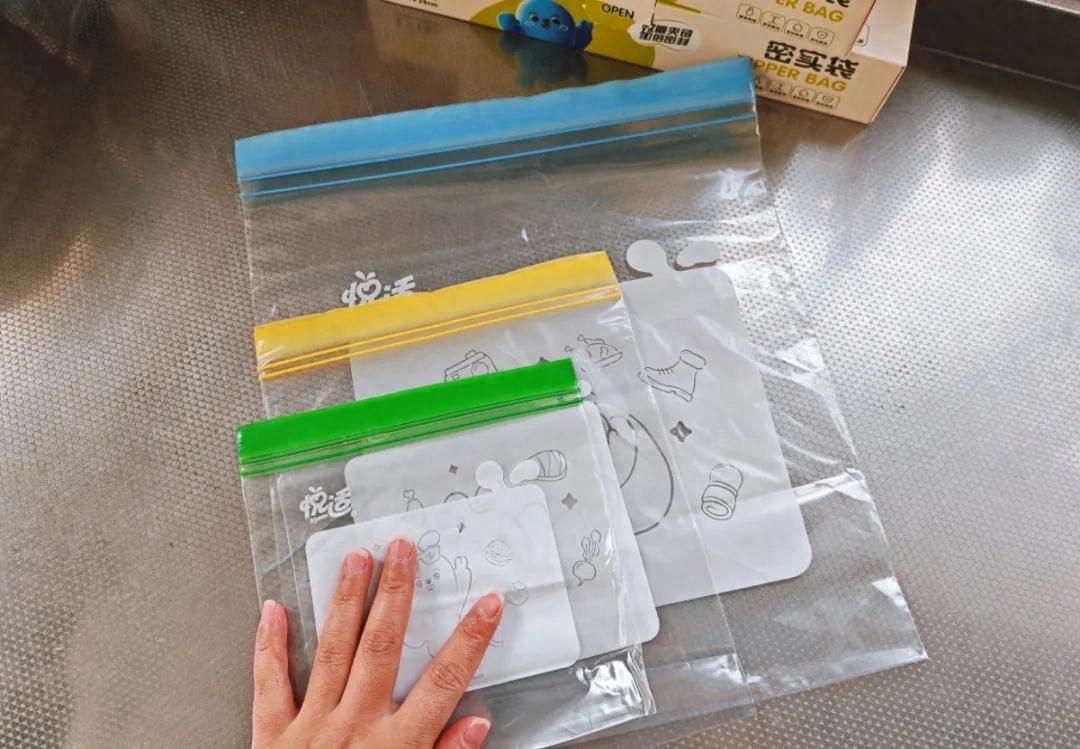 Tưởng túi zip chỉ để đựng thực phẩm, 11 cách dùng này mới khiến nhiều người bất ngờ- Ảnh 1.