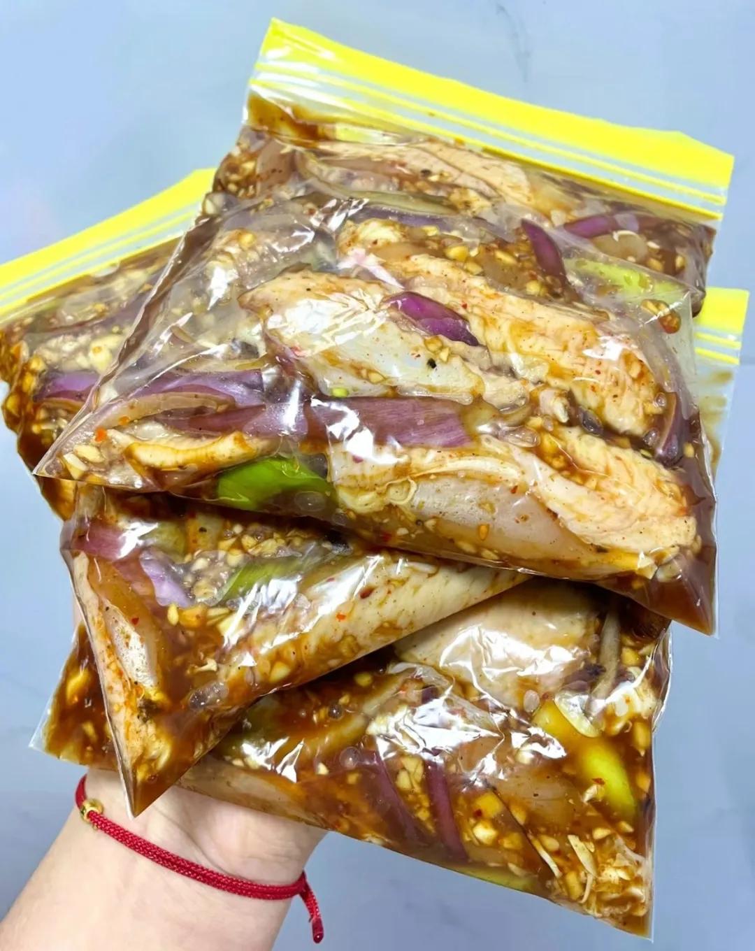 Tưởng túi zip chỉ để đựng thực phẩm, 11 cách dùng này mới khiến nhiều người bất ngờ- Ảnh 7.