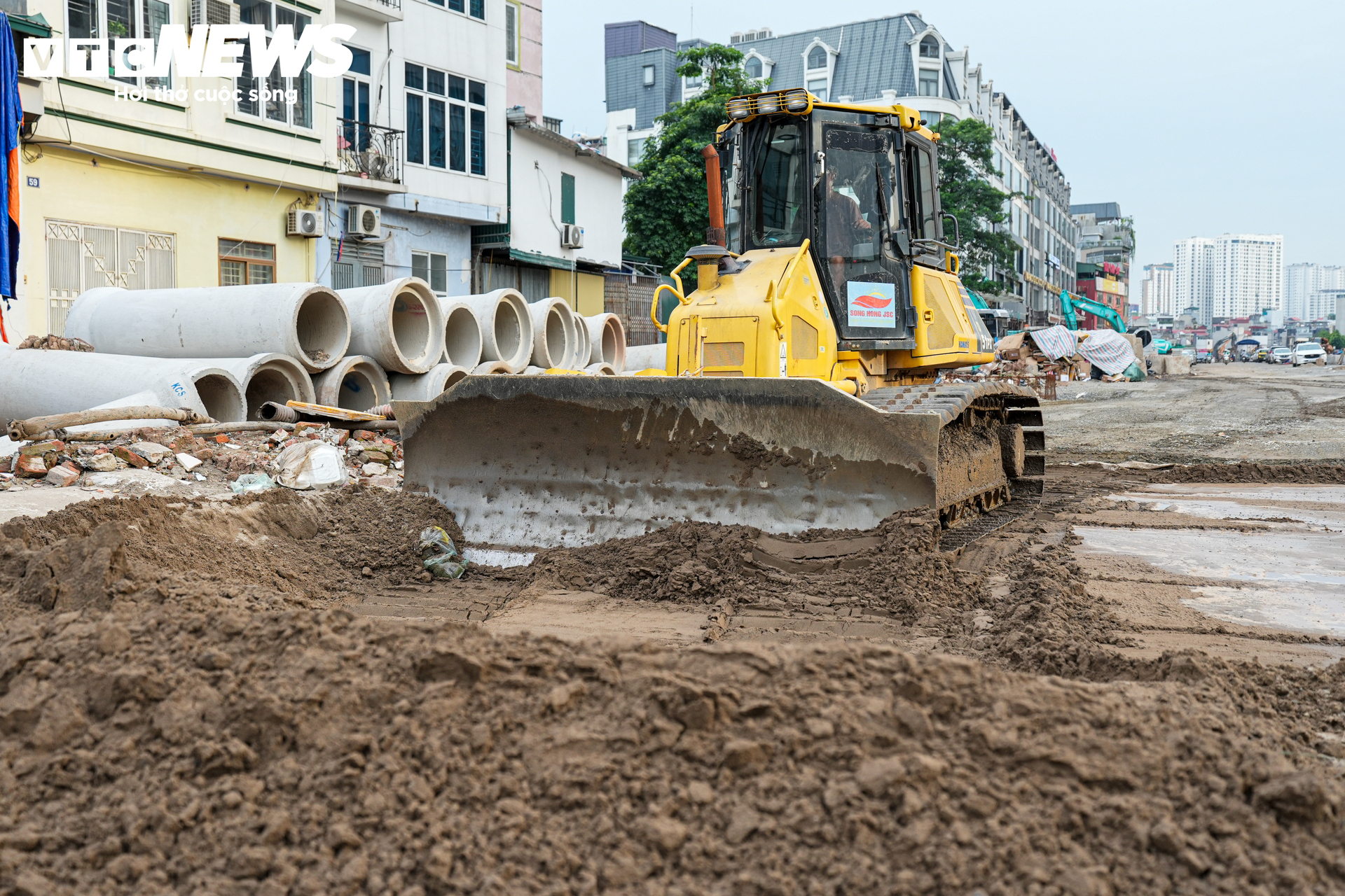 Công nhân Hà Nội bám công trường, chạy đua tiến độ xuyên lễ 2/9- Ảnh 10.
