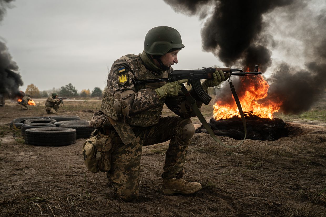 Nga tuyên bố bao vây 3.000 binh sĩ Ukraine – Đã rõ cuộc đột phá quy mô lớn của Kiev, Kremlin tung "vũ khí cơ hội cuối cùng"- Ảnh 2.