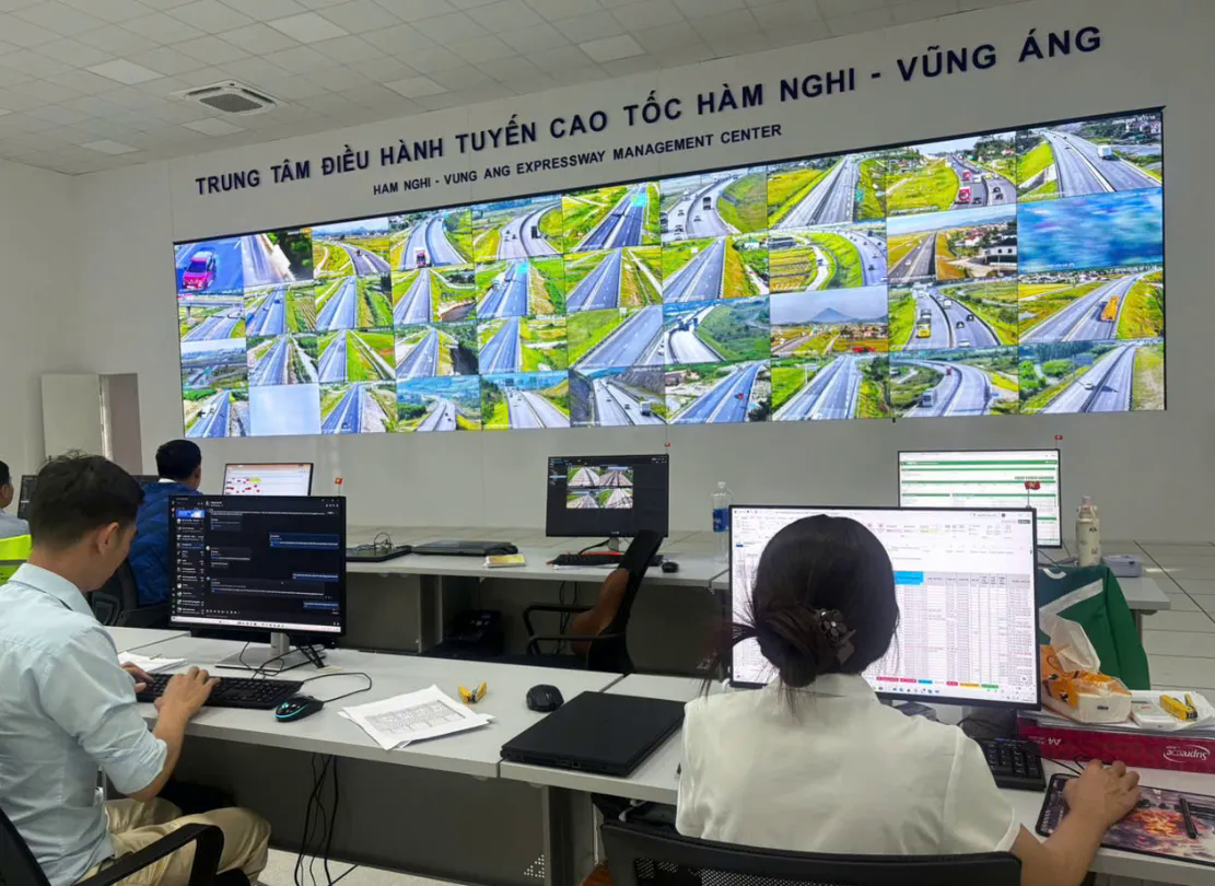 Lưu lượng phương tiện trên các tuyến cao tốc Bắc - Nam tăng gần 60%- Ảnh 1. Lưu lượng phương tiện trên các tuyến cao tốc Bắc - Nam tăng gần 60%- Ảnh 1.