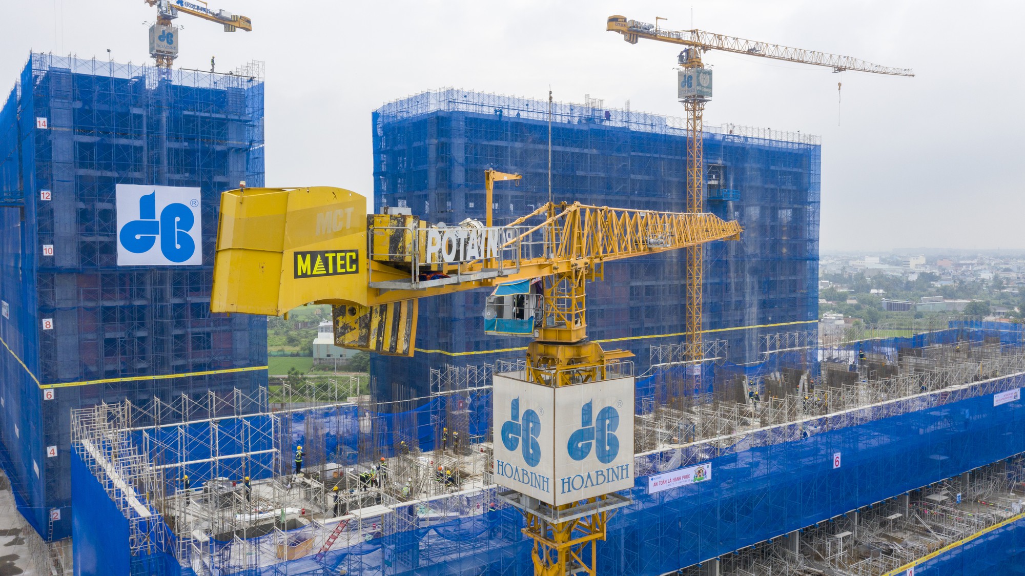 Xây dựng Hòa Bình sắp phát hành hơn 51 triệu cổ phiếu hoán đổi nợ - Ảnh 1.