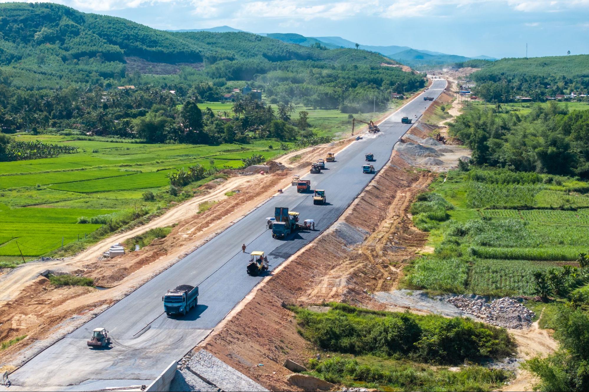 Cuộc lột xác của doanh nghiệp xây dựng Việt Nam: Từ làm thuê trên sân nhà đến tổng thầu các siêu dự án tỷ USD- Ảnh 10.