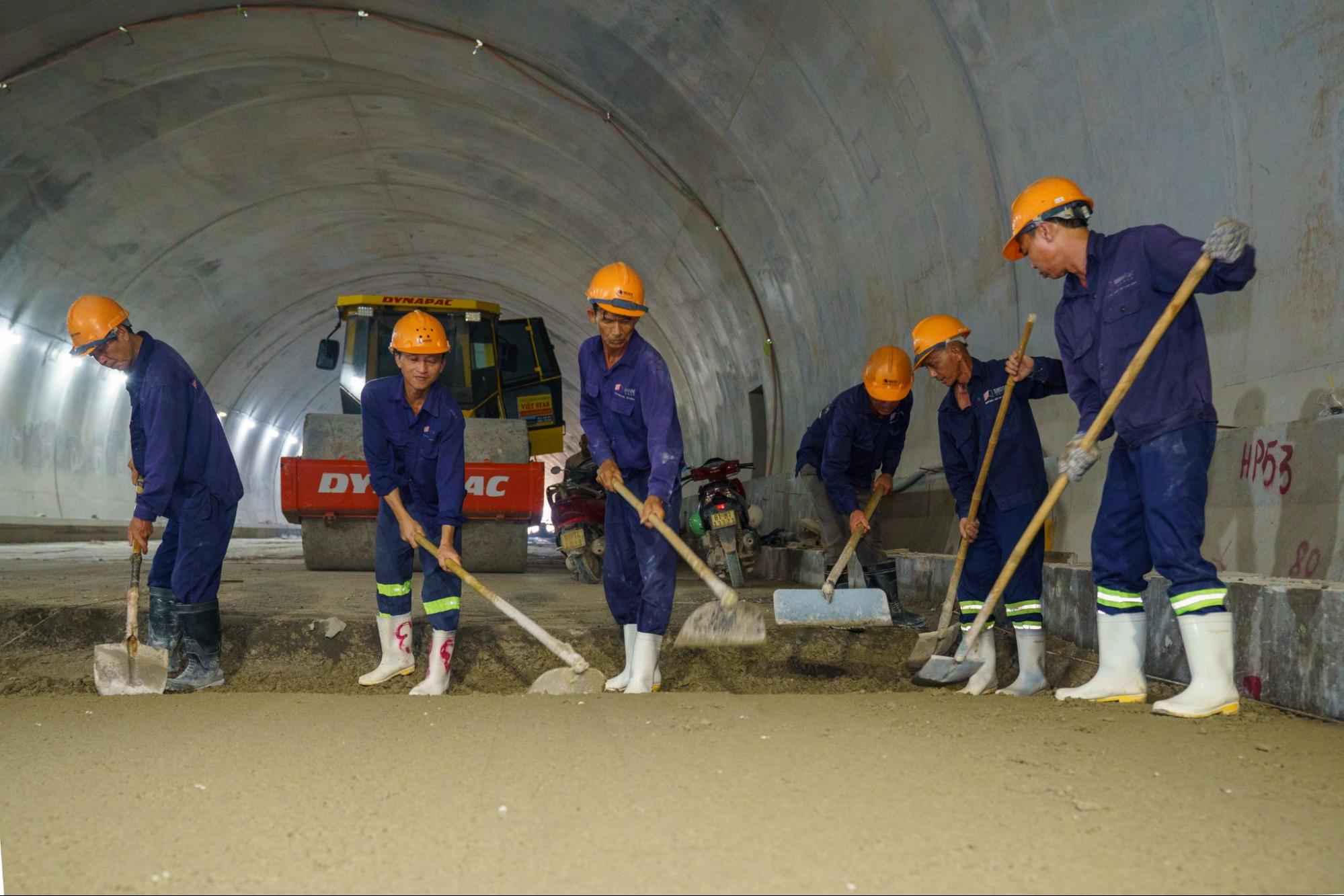 Cuộc lột xác của doanh nghiệp xây dựng Việt Nam: Từ làm thuê trên sân nhà đến tổng thầu các siêu dự án tỷ USD- Ảnh 11.