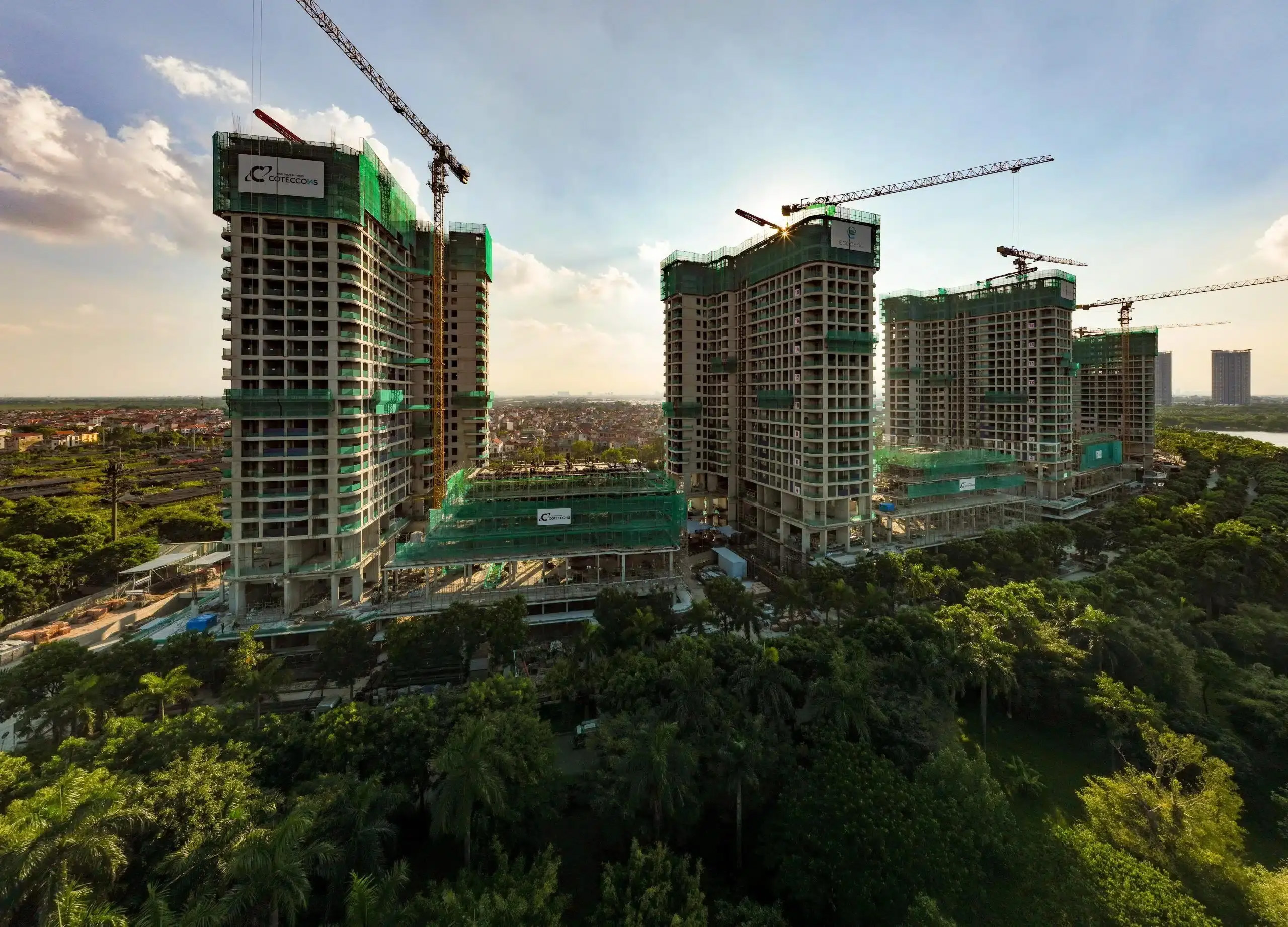 Cuộc lột xác của doanh nghiệp xây dựng Việt Nam: Từ làm thuê trên sân nhà đến tổng thầu các siêu dự án tỷ USD- Ảnh 1.
