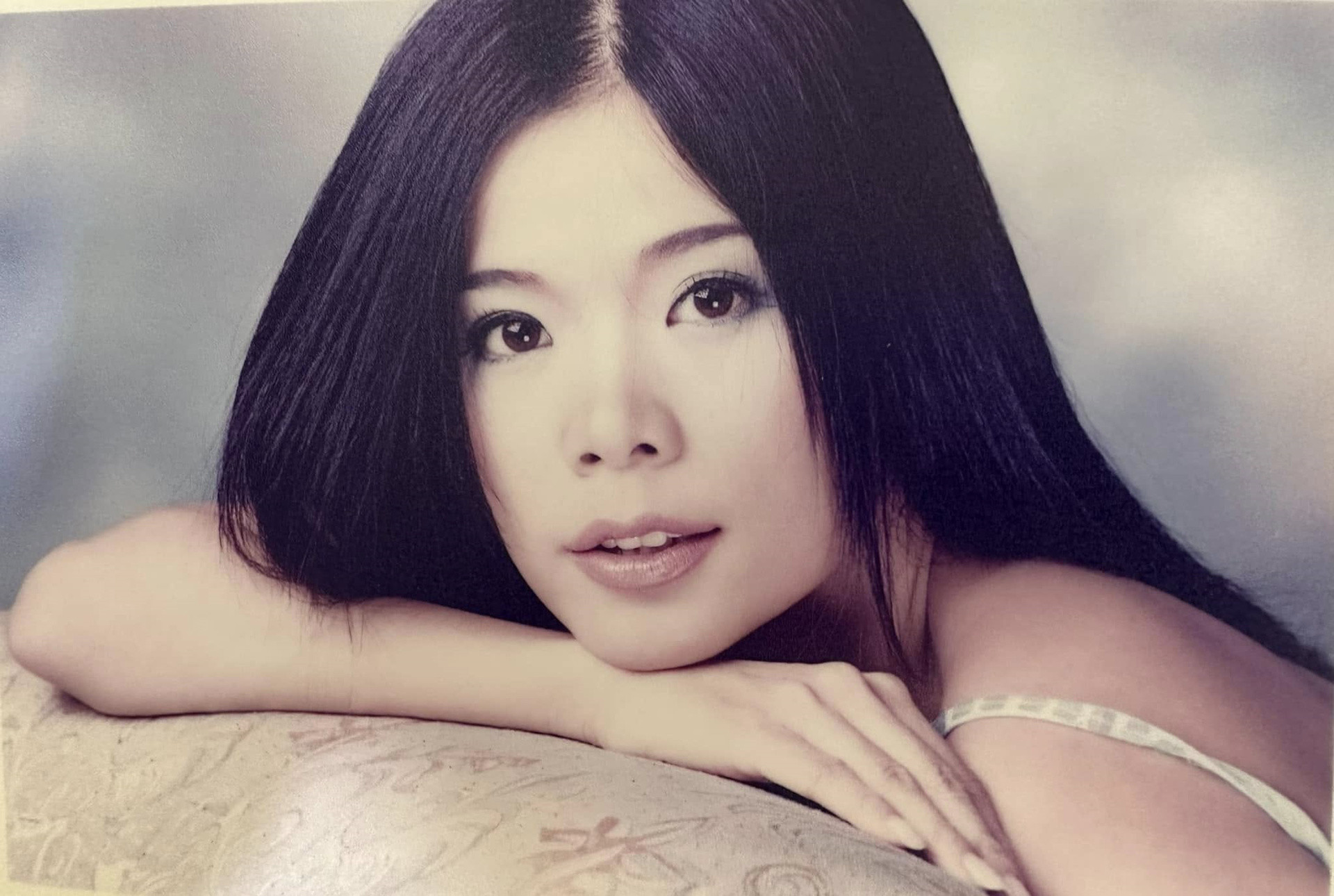 Việt Nam có phó chủ tịch tập đoàn nghỉ hát 10 năm, chán showbiz lui về sống an nhàn ở biệt thự nghìn mét vuông  - Ảnh 1.