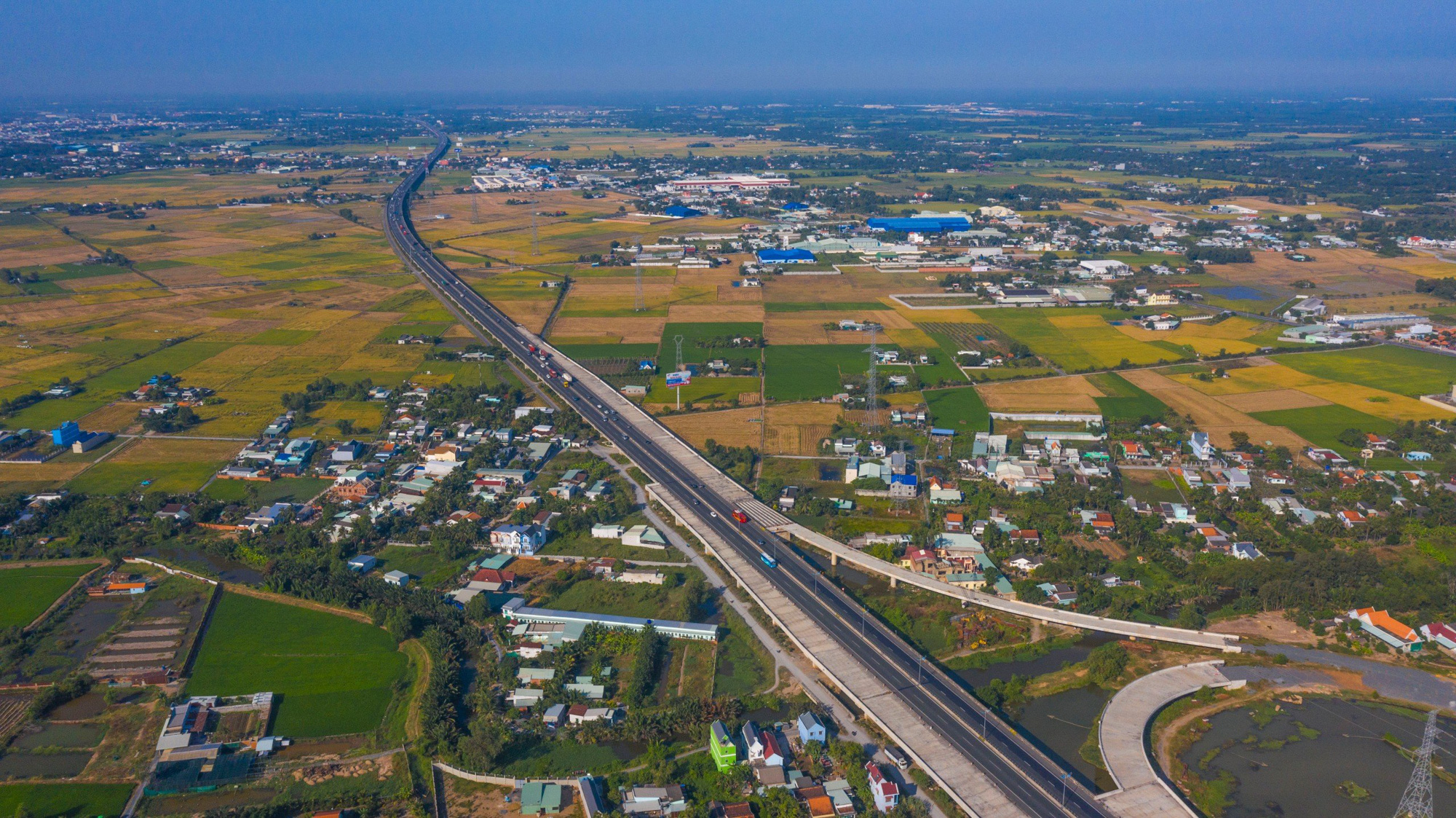 Từ 20km/năm đến “đại công trường” nghìn km: Cuộc đổi ngôi của nhà thầu nội và cú tăng tốc đầu tư công  - Ảnh 5.