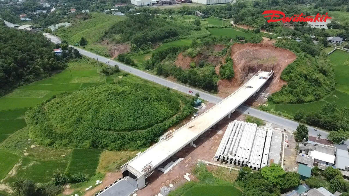 Thái Nguyên: Nhiều dự án cầu vướng đường dẫn, chậm đưa vào khai thác- Ảnh 6.