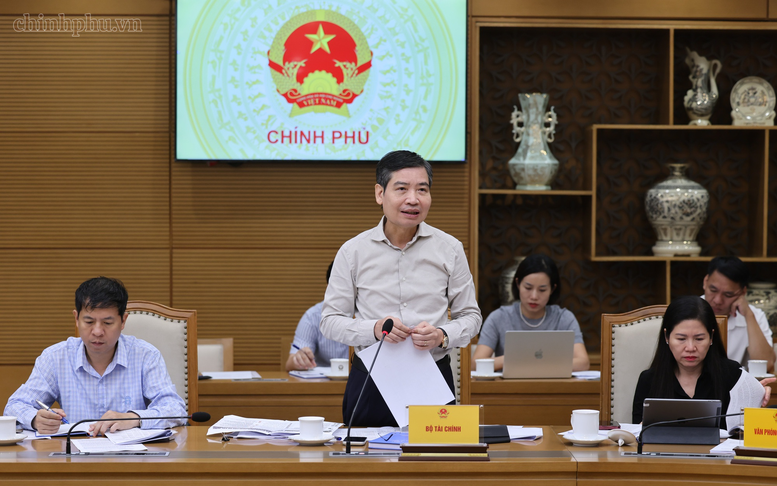 Hai Phó Thủ tướng chủ trì rà soát đầu tư, hoàn thiện các tuyến đường bộ cao tốc quy mô phân kỳ- Ảnh 5.