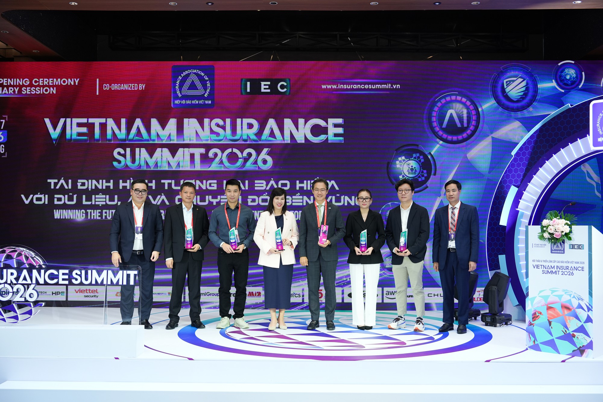 Chubb đăng cai Hội nghị Tổng Giám đốc bảo hiểm thuộc Vietnam Insurance Summit 2026 - Ảnh 1.