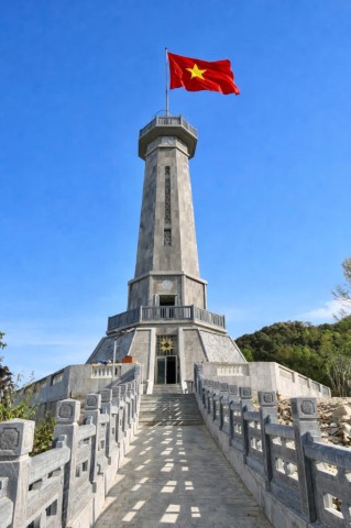 Việt Nam có nơi "1 con gà gáy 3 nước cùng nghe" ở ngay miền Bắc: Nằm trên độ cao 1800m, không phải lúc nào cũng tới được- Ảnh 6. Việt Nam có nơi "1 con gà gáy 3 nước cùng nghe" ở ngay miền Bắc: Nằm trên độ cao 1800m, không phải lúc nào cũng tới được- Ảnh 6.