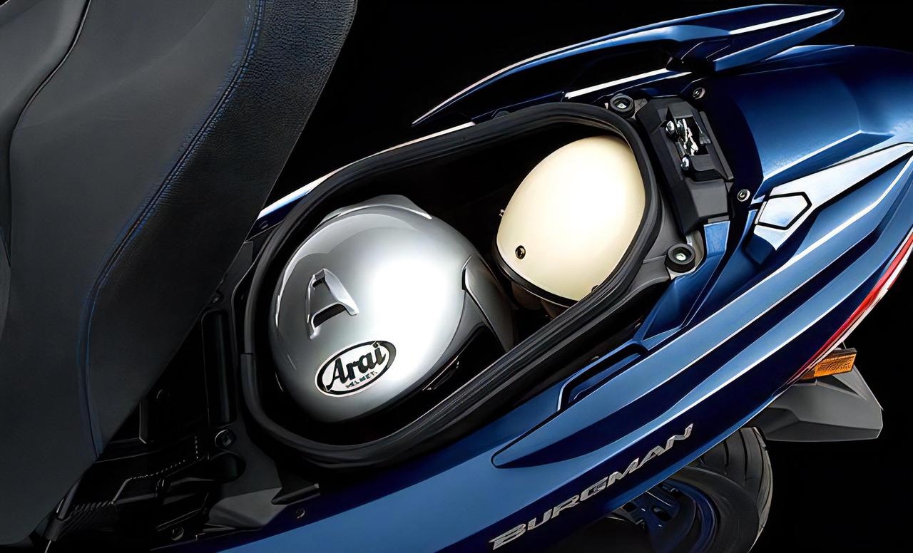 Suzuki Burgman 400 ABS trình làng bản nâng cấp tương thích xăng E10, gây sức ép lên Honda SH350i và Yamaha XMAX 300 - Ảnh 4.