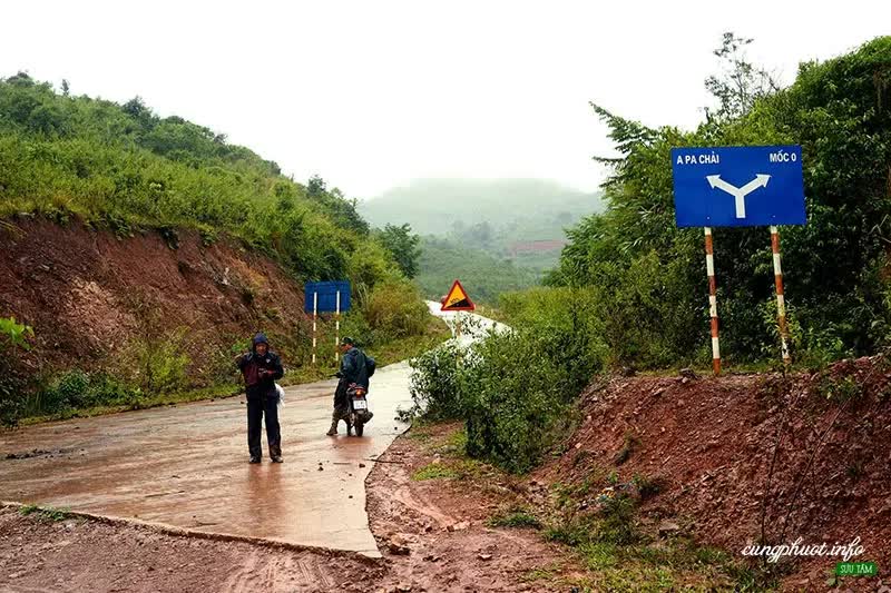 Gallery - Nơi này '1 con gà gáy 3 nước cùng nghe' ở ngay miền Bắc, Việt Nam: Nằm trên độ cao 1800m, thu hút du khách mê khá phá - image 5
