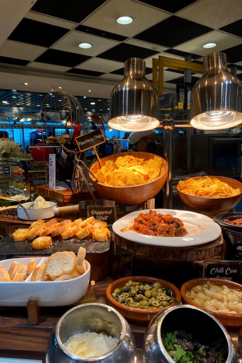 Ăn buffet bao nhiêu mới khiến nhà hàng bắt đầu lỗ?- Ảnh 2.