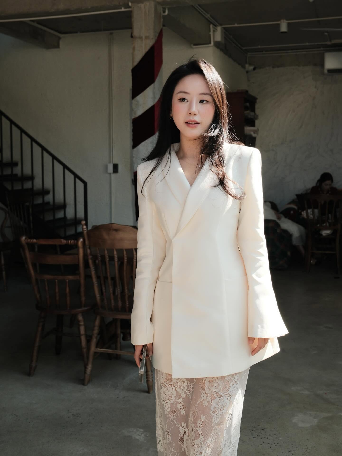 Nữ cán bộ thuế là tiểu thư RMIT từng quản lý khách sạn gia đình từ thời sinh viên, khí chất gây chú ý trên sân golf- Ảnh 1.