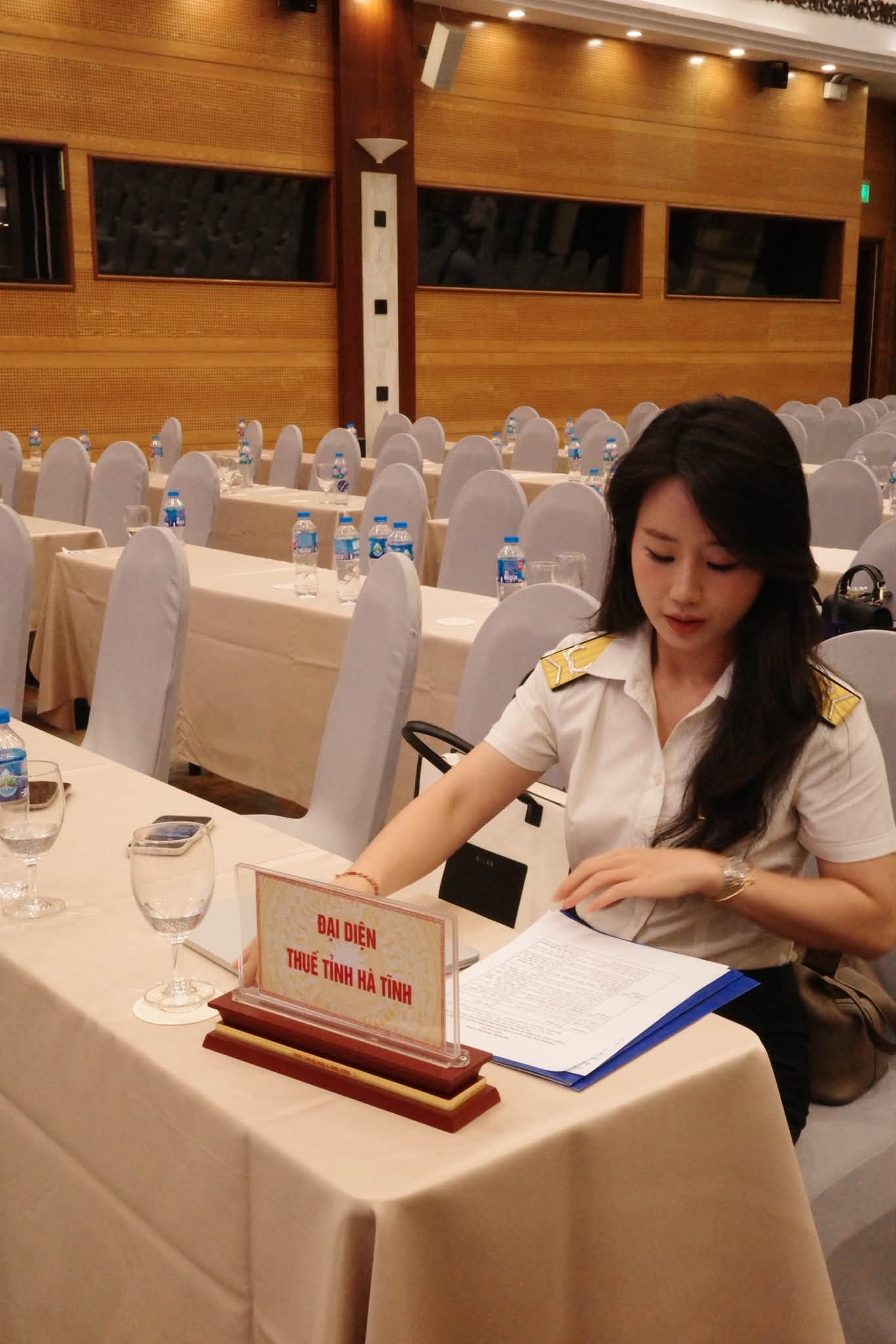 Nữ cán bộ thuế là tiểu thư RMIT từng quản lý khách sạn gia đình từ thời sinh viên, khí chất gây chú ý trên sân golf- Ảnh 5.