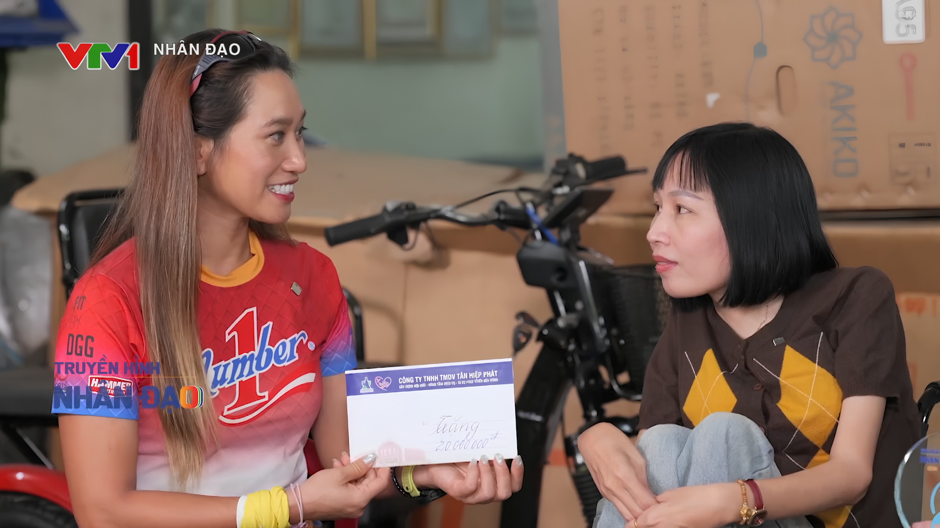 Lòng biết ơn cuộc đời và hành trình mang đôi chân thứ hai đến với hàng trăm người khuyết tật của Giám đốc Ba bánh Hà Nam- Ảnh 4. Lòng biết ơn cuộc đời và hành trình mang đôi chân thứ hai đến với hàng trăm người khuyết tật của Giám đốc Ba bánh Hà Nam- Ảnh 4.