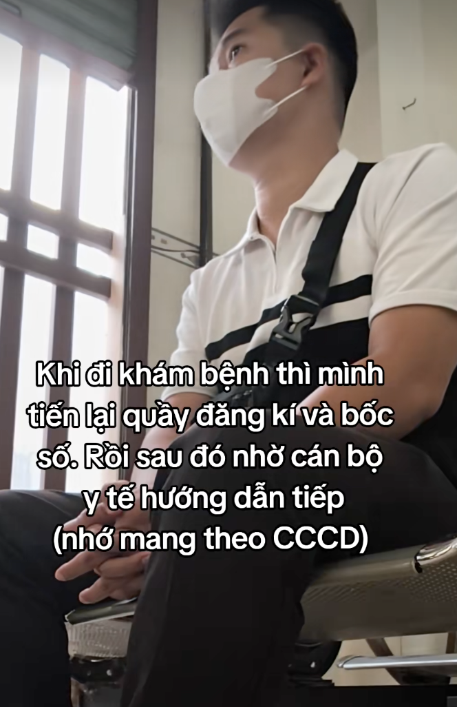 Kênh TikTok chỉ cách tự lấy bánh ở siêu thị, order mì cay… hút cả triệu view: Vì sao những chuyện tưởng ai cũng biết lại có sức hút?- Ảnh 4.