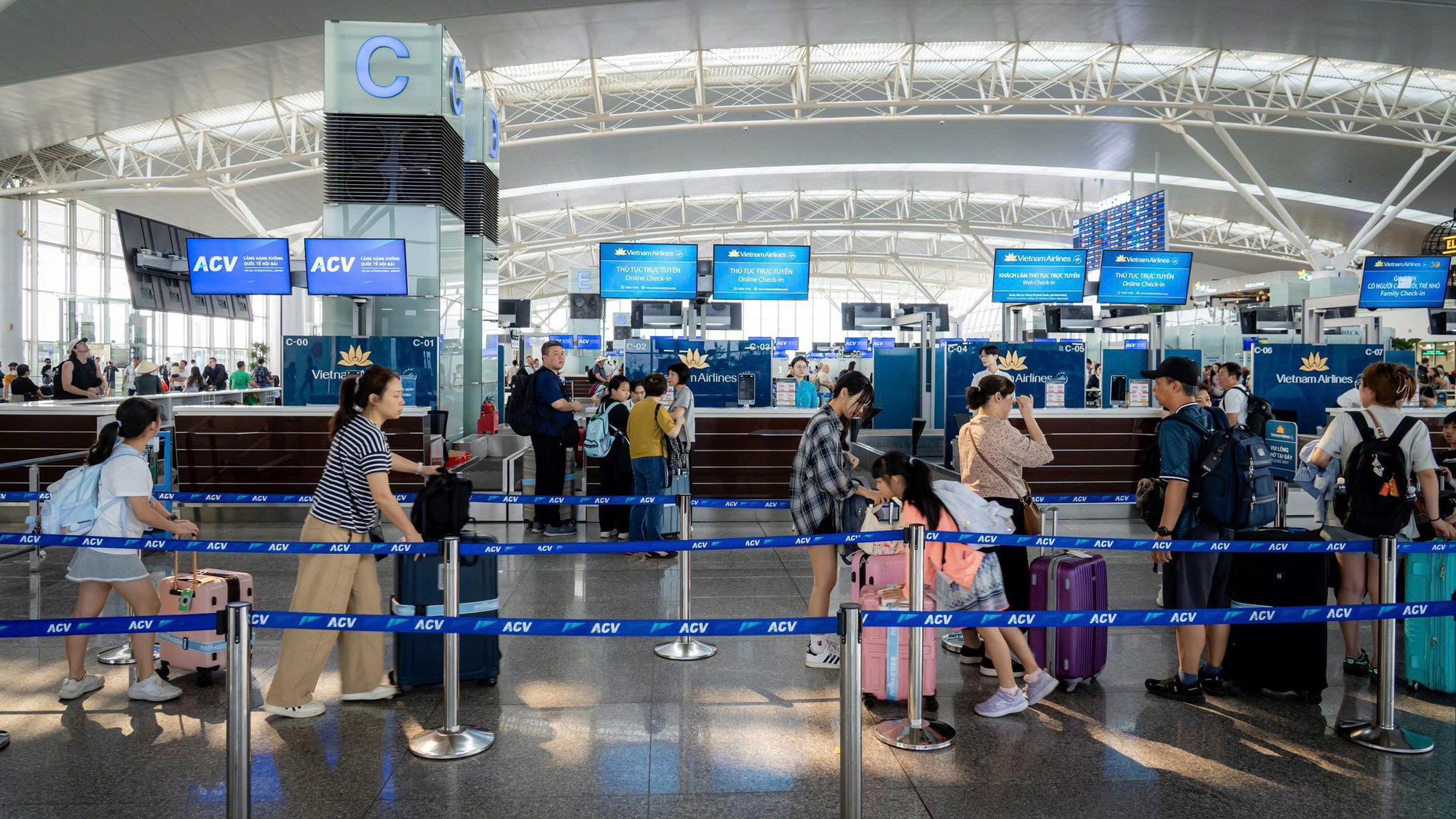 Giá vé máy bay nhiều chặng tăng vọt đợt nghỉ lễ 2/9 - Ảnh 5.