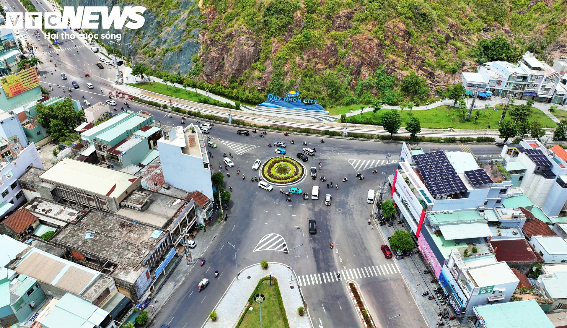 Toàn cảnh nút giao ùn tắc bậc nhất Quy Nhơn được đề xuất làm cầu vượt- Ảnh 7.