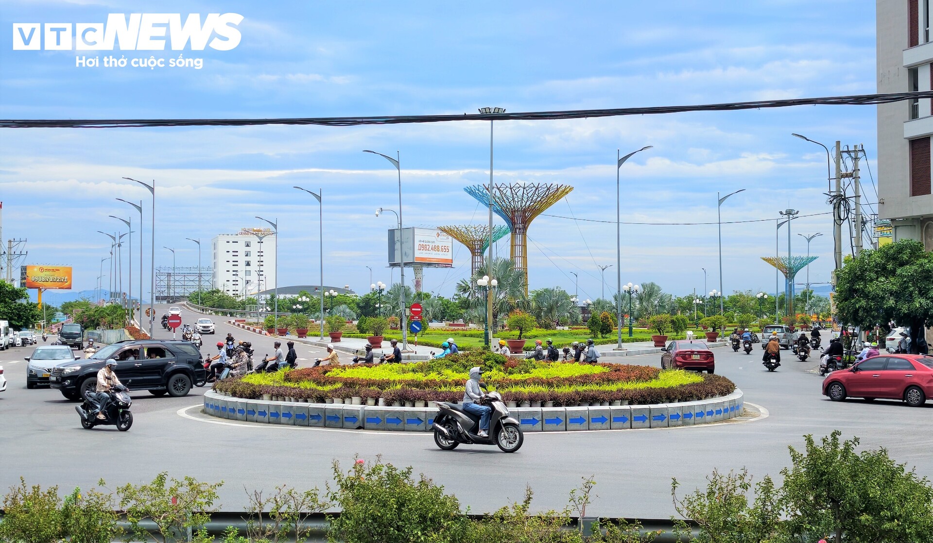 Toàn cảnh nút giao ùn tắc bậc nhất Quy Nhơn được đề xuất làm cầu vượt- Ảnh 6.