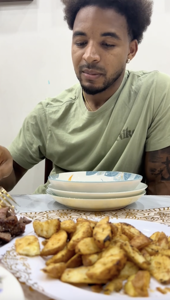 Bữa ăn vợ nấu cho Xuân Son- Ảnh 2.