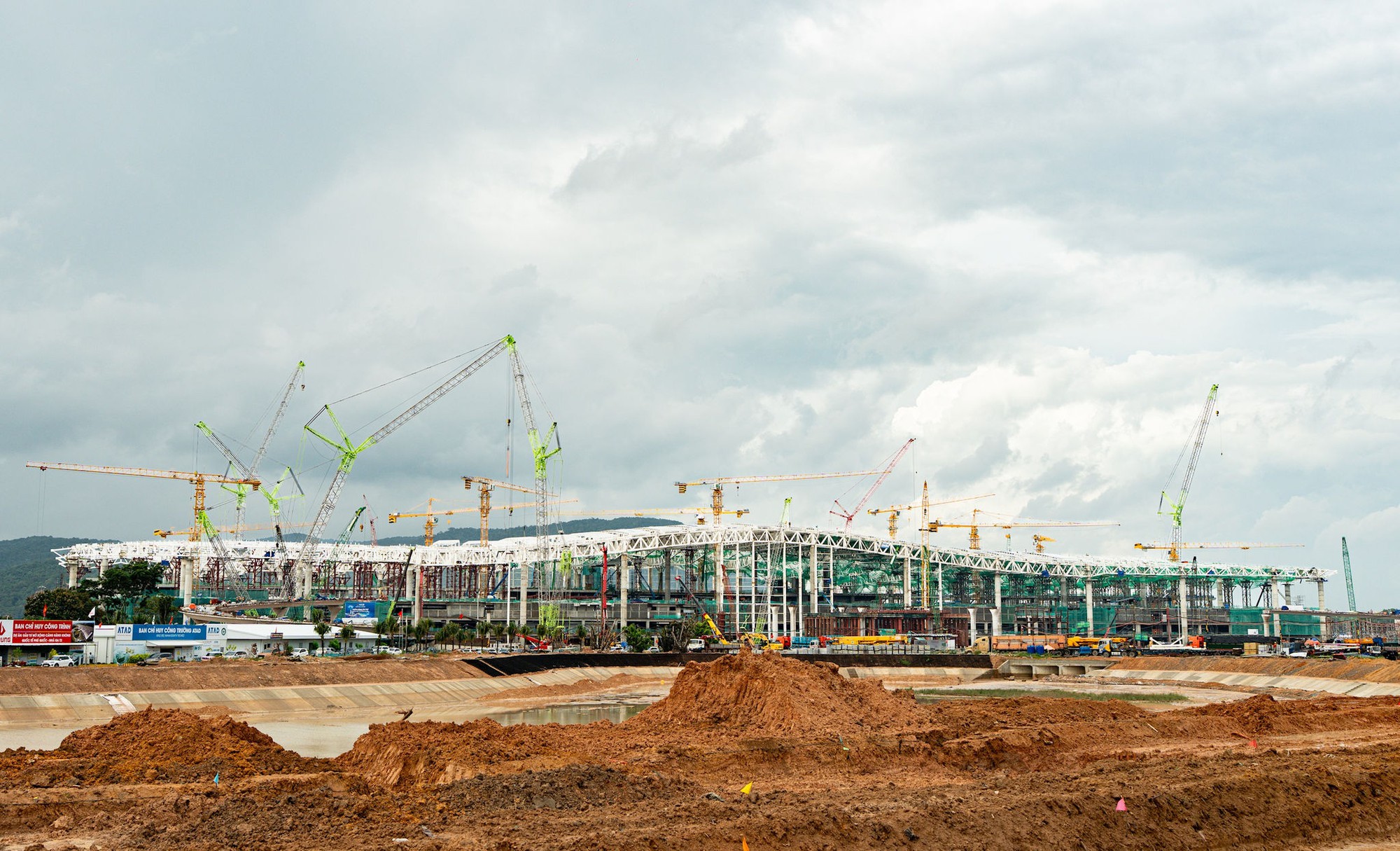 Sân bay Phú Quốc: Tăng tốc thi công, quyết cán mốc vận hành từ tháng 4-2027- Ảnh 1.