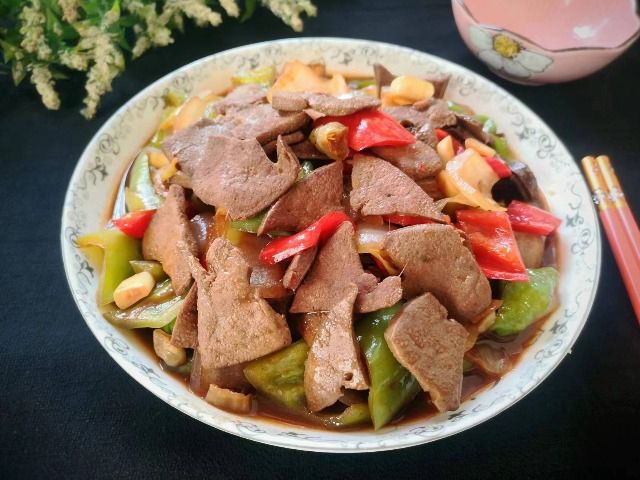 Gan lợn lại một lần nữa trở thành tâm điểm: Các bác sĩ phát hiện ăn gan lợn thường xuyên đem lại 4 lợi ích- Ảnh 2.