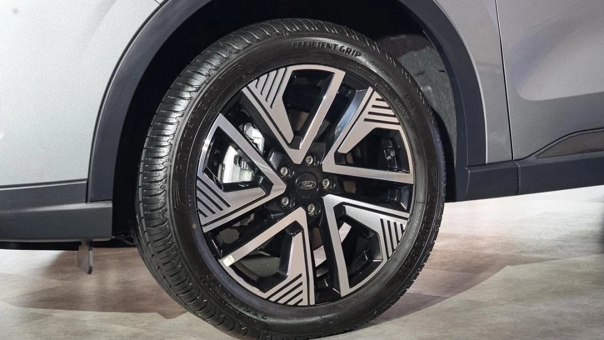 Ford Territory bản hybrid chính thức đặt chân tới Đông Nam Á: Giá từ 710 triệu đồng, mạnh 215 mã lực và sở hữu một tính năng thường chỉ có trên xe hạng sang - Ảnh 3.