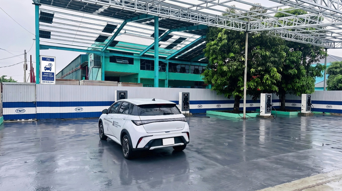 Hãng xe Việt cạnh tranh VinFast sắp tung 4 mẫu xe máy điện, tham vọng bán 20.000 chiếc và phủ 2.100 trạm sạc- Ảnh 3.