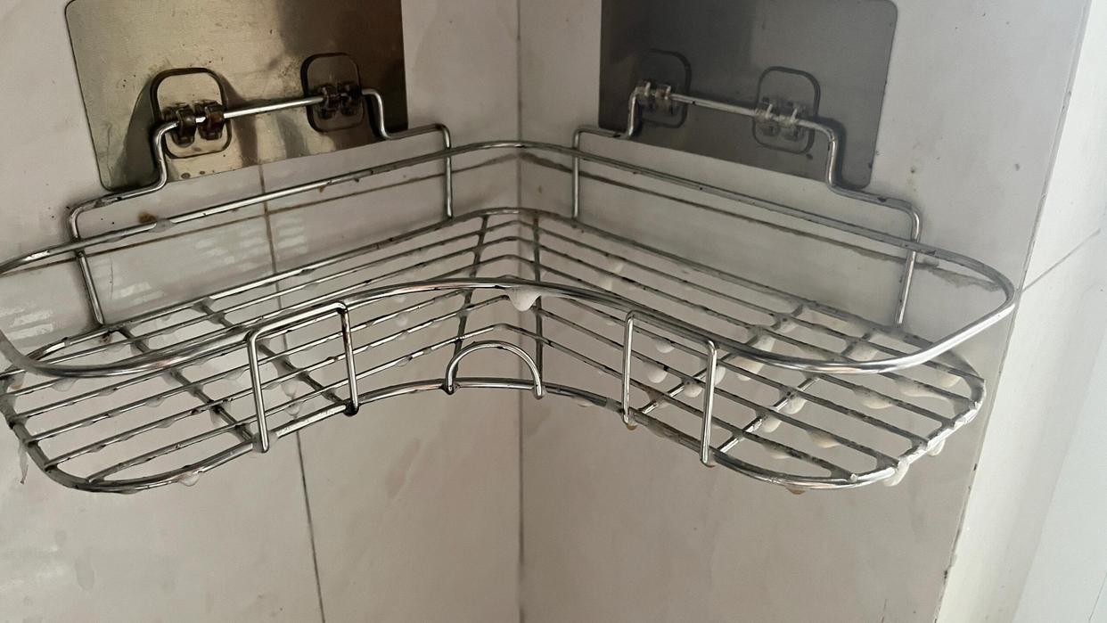 12 mẹo dọn nhà từ cư dân mạng khiến nhiều người bất ngờ: Toàn cách đơn giản nhưng xử lý đúng những chỗ khó làm sạch nhất - Ảnh 8.
