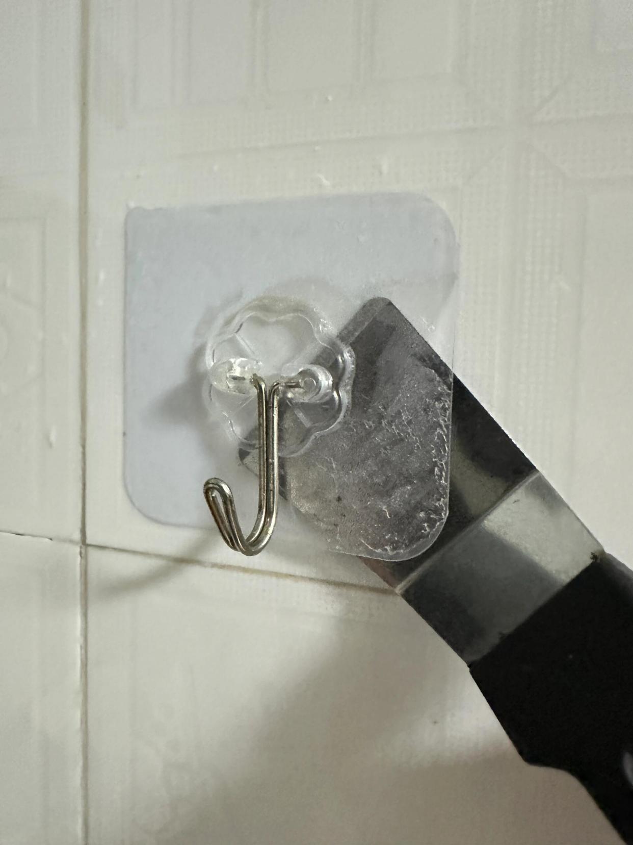 12 mẹo dọn nhà từ cư dân mạng khiến nhiều người bất ngờ: Toàn cách đơn giản nhưng xử lý đúng những chỗ khó làm sạch nhất - Ảnh 12.