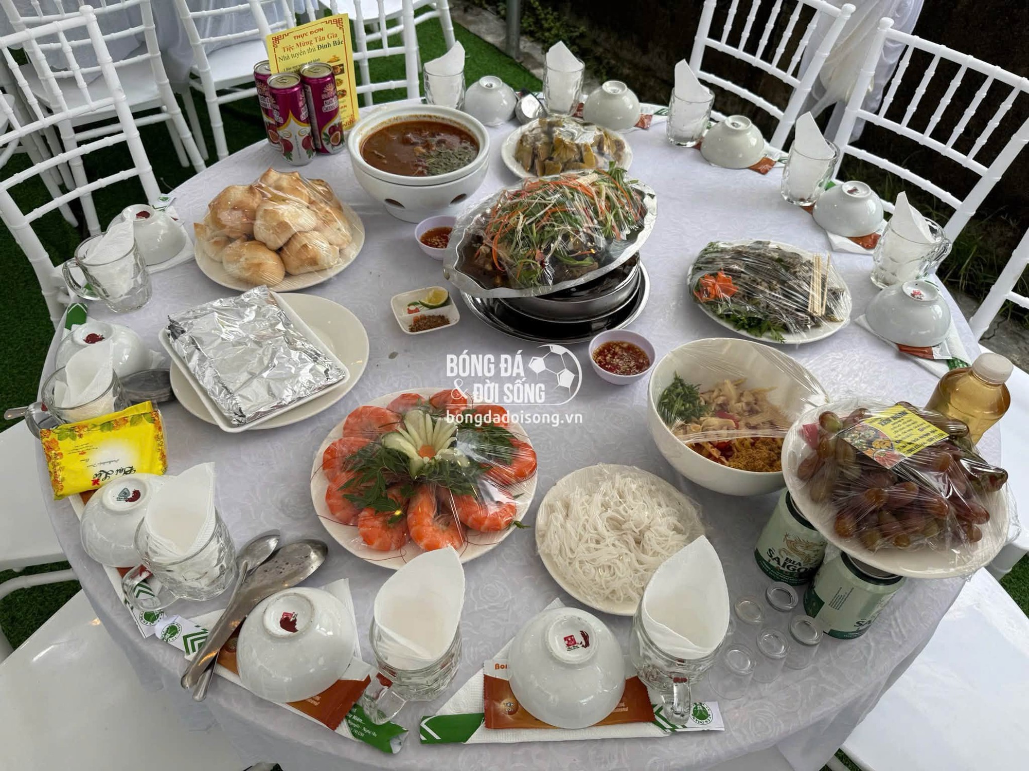 Cỗ nhà Đình Bắc đãi khách ở quê mừng nhà mới- Ảnh 6.