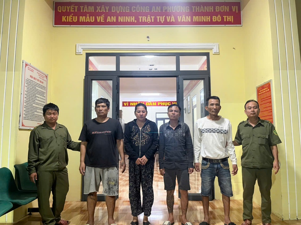 Kiểm tra phòng trọ số 41, công an bắt giữ Châu Phi Hổ SN 1974- Ảnh 1.