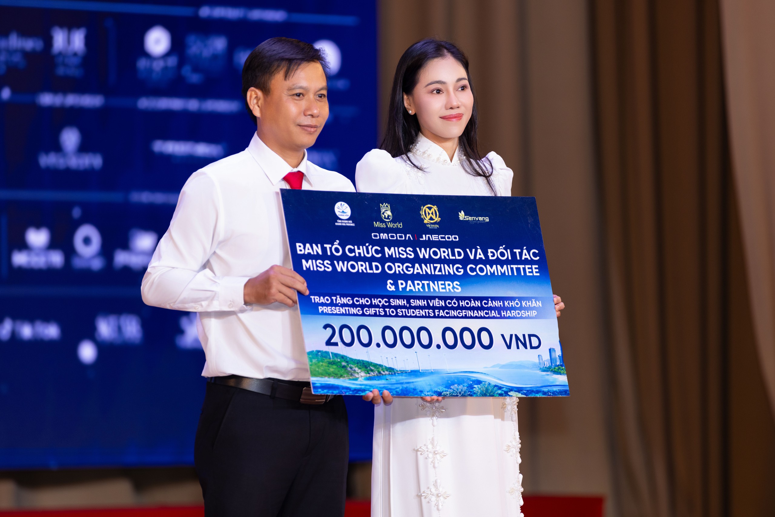 Tối 31/8, 