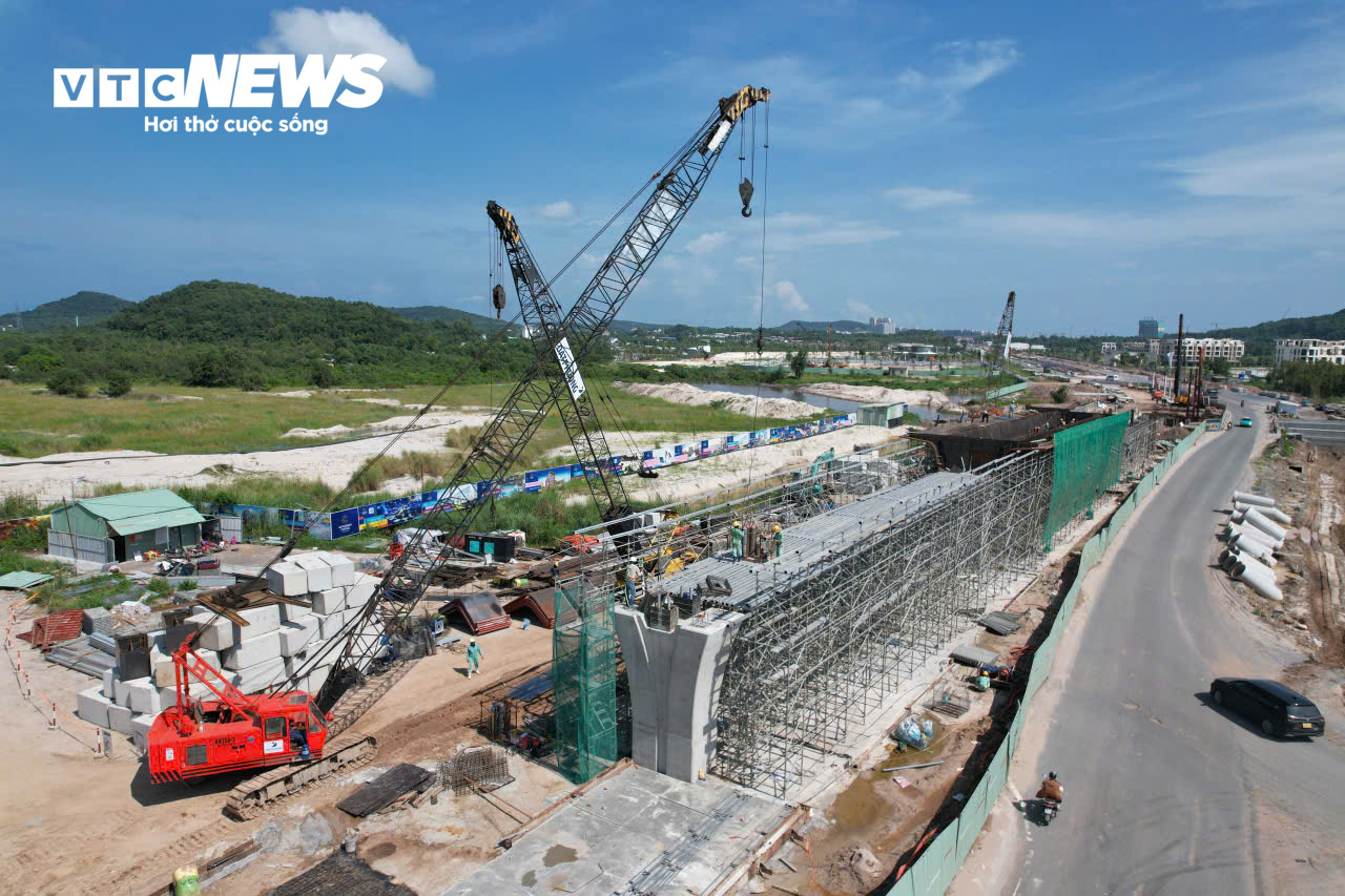 Hơn 15.500 kỹ sư, công nhân làm việc xuyên lễ 2/9 tại đại công trình APEC 2027- Ảnh 13.