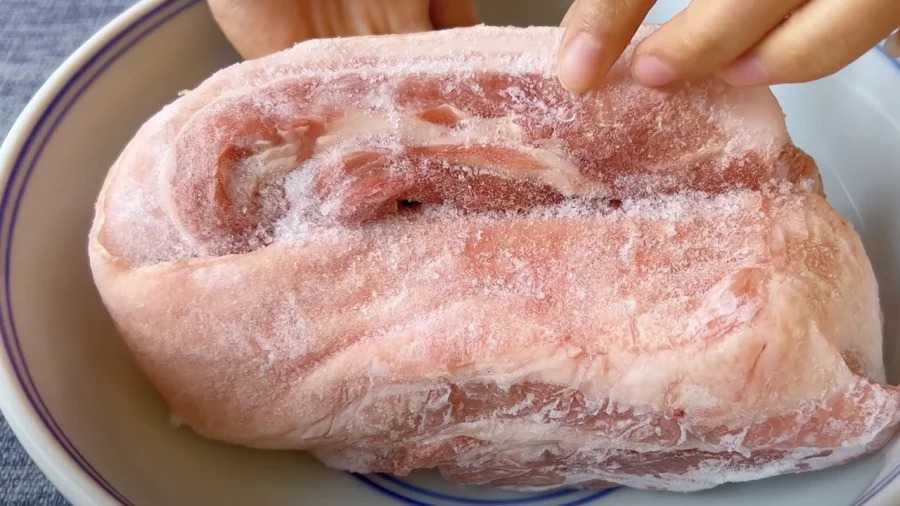 Nam tài xế 52 tuổi bất ngờ phát hiện ung thư dạ dày, bác sĩ chỉ đích danh 5 "sát thủ" trong tủ lạnh- Ảnh 3.