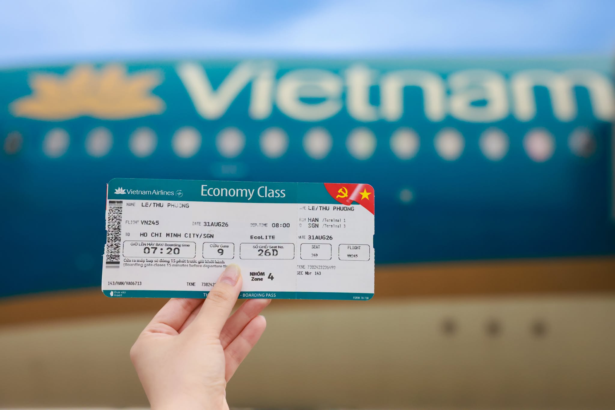 Sáng nay - 1/9, một máy bay của Vietnam Airlines thực hiện nhiệm vụ đặc biệt  - Ảnh 2.