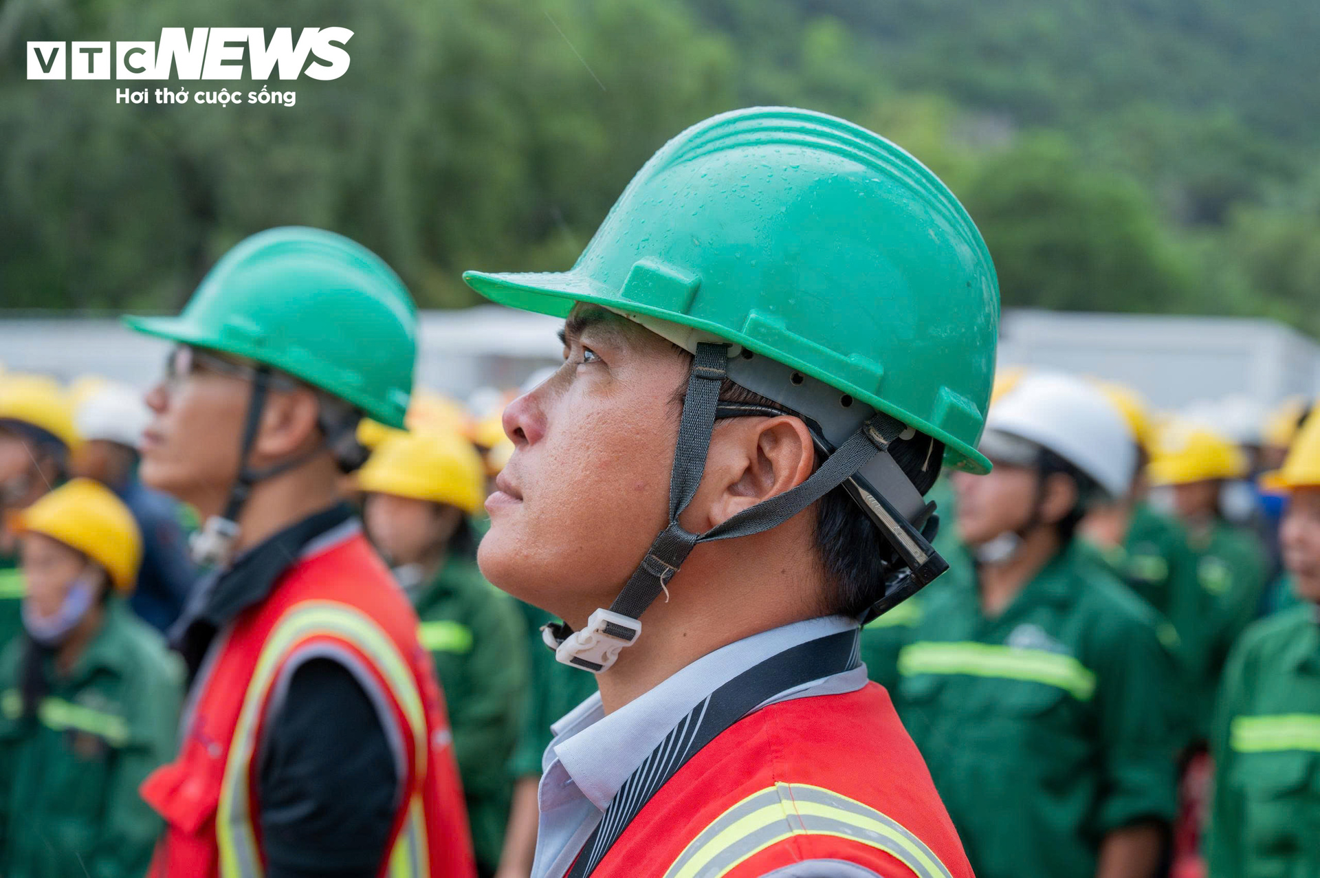 Hơn 15.500 kỹ sư, công nhân làm việc xuyên lễ 2/9 tại đại công trình APEC 2027- Ảnh 3.