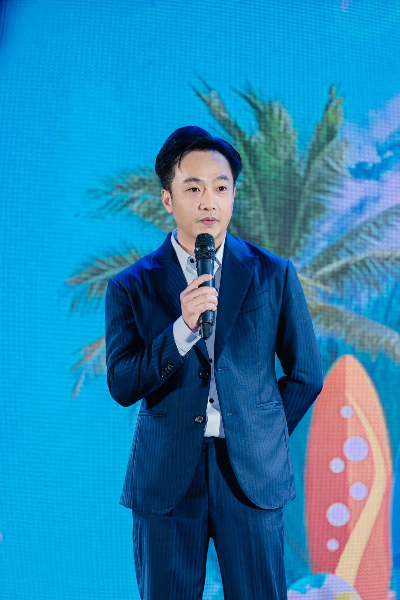 Cường Đô La bất ngờ đi bán phở “thu bạc lẻ”, Minh Nhựa nói 1 câu khiến đại gia SN 1982 “cứng người”- Ảnh 5.