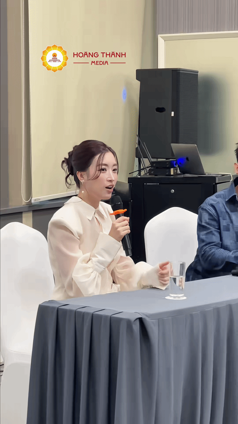 "Hoa hậu nghèo nhất Việt Nam" lấy chồng Phó chủ tịch tập đoàn, camera thường soi cận nhan sắc thật hậu sinh con lần 2- Ảnh 1.