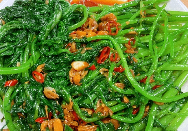 Rẻ bèo, được ví như thuốc an thần tự nhiên, cực giàu canxi và sắt: Rau gì mà bổ đến vậy?- Ảnh 3.